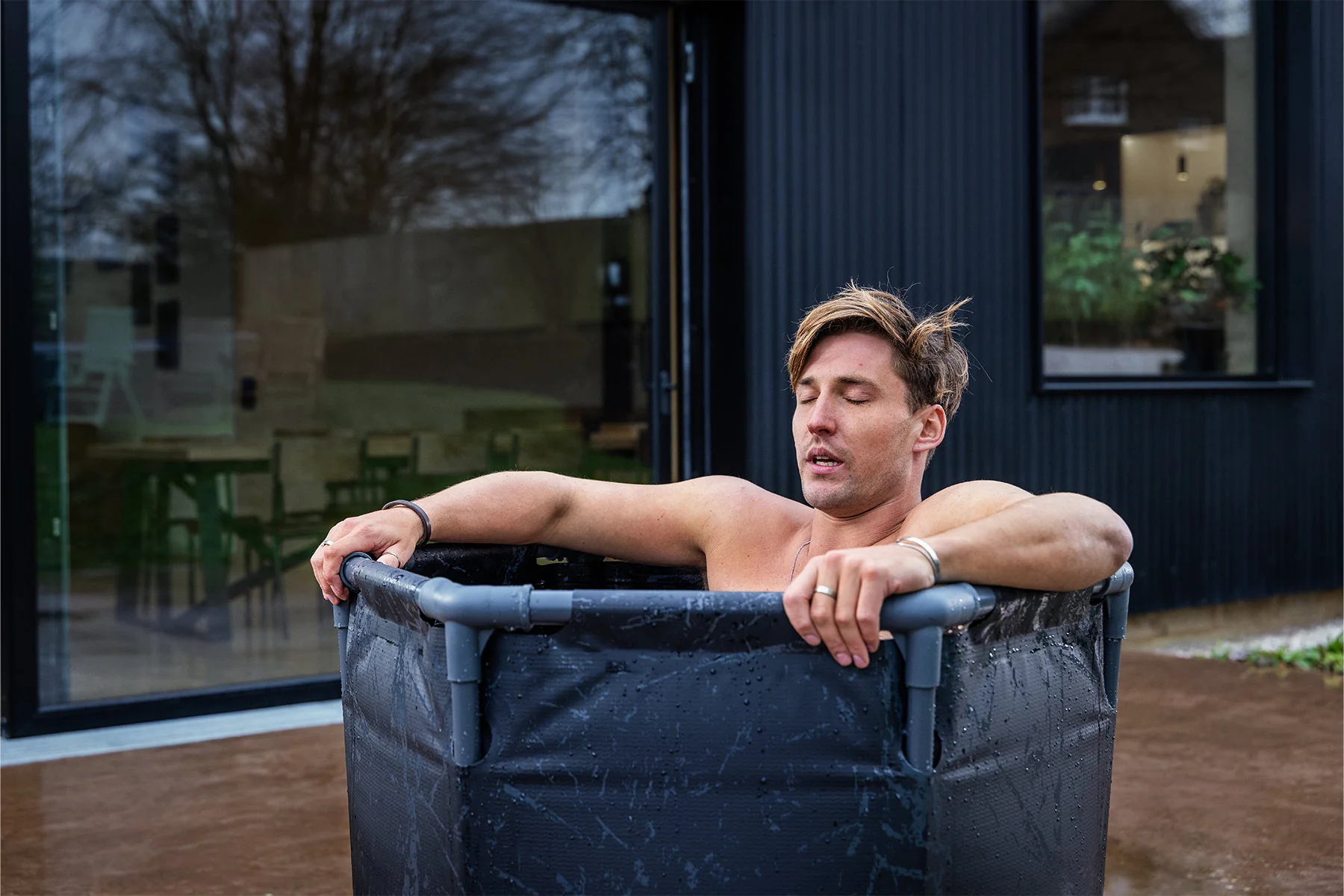 Glacial Dip™ Ice Bath Cold Plunge Recovery Pod with Pump - Image 4